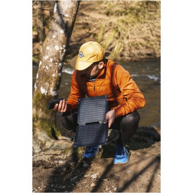 Logotrade Geschäftsgeschenke das Foto: Xtorm XR2S14 SolarBooster 14W faltbares Solarpanel