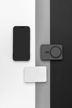 Logotrade werbemittel das Foto: Magnetix 5.000mAh magnetische Powerbank aus RCS recycel. ABS