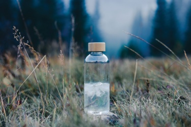 Logotrade Werbeartikel das Foto: RCS rPET Flasche mit Bambus-Deckel
