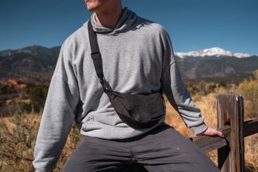 Logotrade Geschäftsgeschenke das Foto: Crescent AWARE™ RPET Half-Moon Sling Tasche