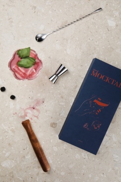 Logotrade Werbeartikel das Foto: VINGA ein Set Cocktailzubehör