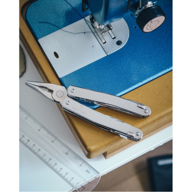 Logotrade Werbeartikel das Foto: SwissTool Spirit X - 25 Werkzeuge Victorinox