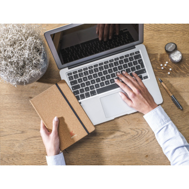 Logotrade Werbeartikel das Foto: CorkNote A5 Papiernotizbuch