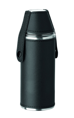 Logotrade werbemittel das Foto: Flasche mit Schnapsbechern