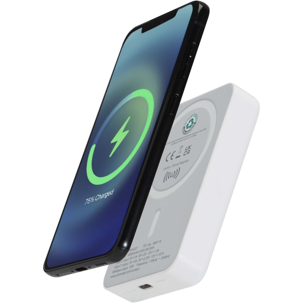 Logotrade Werbegeschenke das Foto: Acrab 15 W 10.000 mAh magnetische kabellose Powerbank mit 20 W PD aus recyceltem Kunststoff
