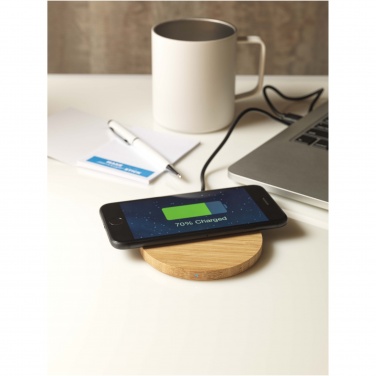 Logo trade promotional merchandise picture of: Essence 15W bamboo wireless charging pad