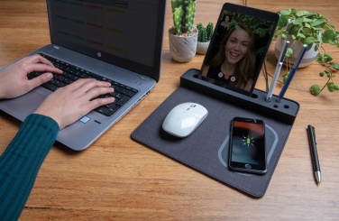 Logo trade business gifts image of: Air mousepad with 5W wireless charging and USB