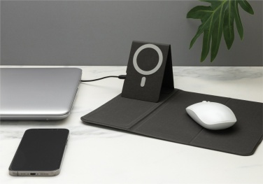 Logo trade promotional giveaways picture of: Artic Magnetic 10W wireless charging phonestand