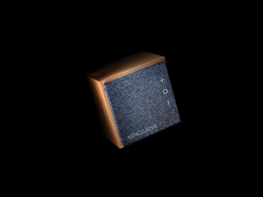 Logo trade promotional giveaway photo of: Wynn 5W bamboo wireless speaker