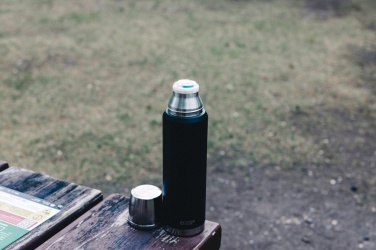 Logotrade promotional giveaway image of: Swiss Peak Elite 1L copper vacuum flask