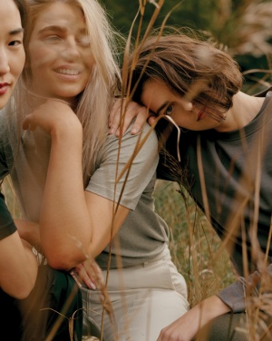 Logotrade promotional giveaway image of: Iqoniq Sierra lightweight recycled cotton t-shirt