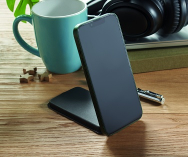 Logotrade corporate gift picture of: Foldable magnetic charger 15W