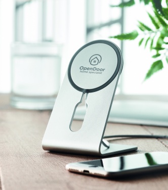 Logotrade promotional gift image of: Portable magnetic charger 15W