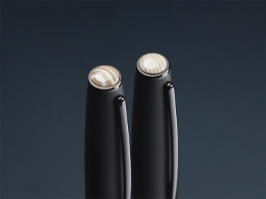 Logotrade business gift image of: Striped Flint Pen set 1284036