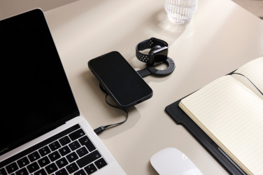 Logotrade corporate gift image of: VINGA Baltimore RCS 2-in-1 Wireless 15W Travel Charger