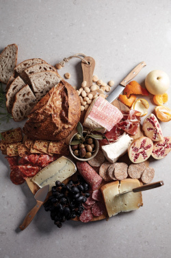 Logo trade reklaamkingituse pilt: VINGA Buscot Round Serving Board