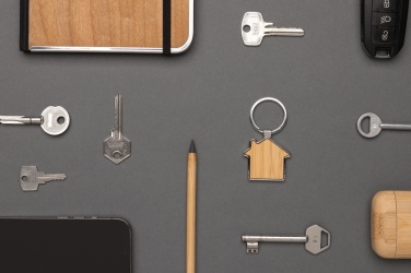 Logotrade reklaamkingituse foto: RCS taaskasutatud tsingisulamist bambusega võtmehoidja