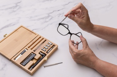 Logo trade firmakingitused foto: Carvine 21 tk bambusest tööriistade komplekt