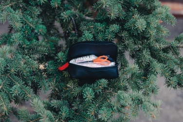 Logotrade reklaamtoote foto: RCS taaskasutatud nubuck PU kotike esmaabikomplekt postitatav