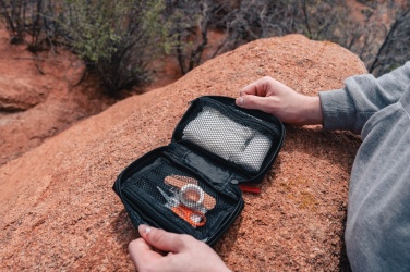 Logotrade firmakingid pilt: RCS taaskasutatud nubuck PU kotikese esmaabikomplekt