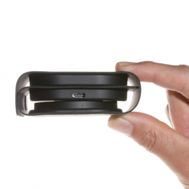 Logotrade reklaamtooted pilt: Swiss Peak RCS rplastist kolm-ühes juhtmevaba 15W reisilaadija