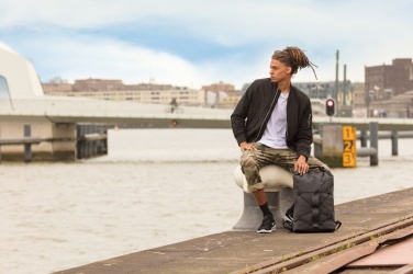 Logotrade firmakingitused pilt: Urban Lite vargusvastane seljakott