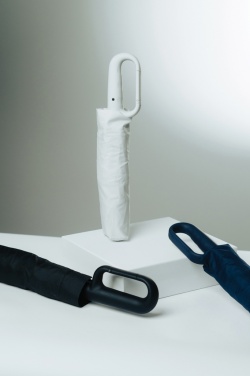 Logotrade reklaamtoote foto: Yara 21" AWARE™ RPET ühevärviline vihmavari karabiiniga