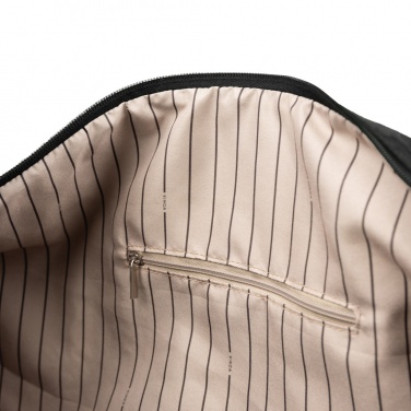 Logotrade firmakingi foto: VINGA Marlow RCS taaskasutatud polüestrist reisikott