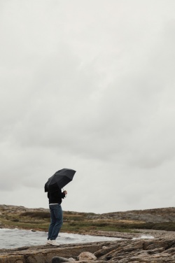 Logotrade reklaamkingid pilt: VINGA Baltimore AWARE™ RPET 21" vihmavari