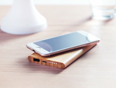 Logotrade reklaamtooted pilt: Bambusest juhtmevaba akupank 6000mAh ARENA