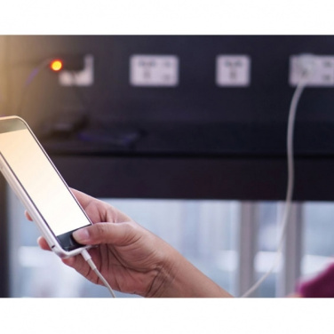 Logo trade reklaamkingituse pilt: Reisiadapter PERU