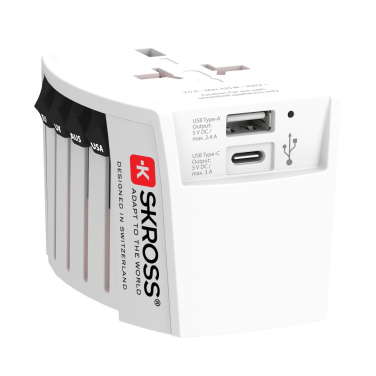 Logotrade reklaamkingituse foto: SKROSS World Travel Adapter MUV 2-pooluseline USB A ja C-ga