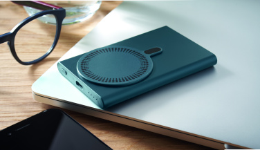 Logo trade ärikingid foto: PAWTT juhtmeta laadija akupank