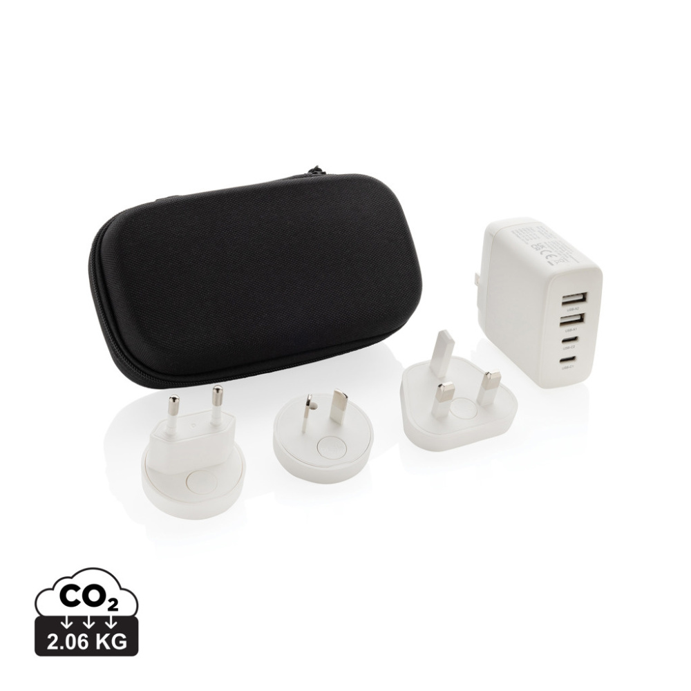 Logotrade reklaamkingi foto: TravelCharge Pro RCS plastikust reisilaadija USB C-ga