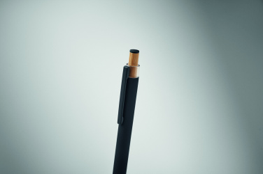 Logotrade firmakingi foto: BERGAMO ++ taaskasutatud alumiiniumist pastakas