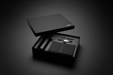 Logotrade firmakingi foto: Swiss Peak RCS luksuslik kinkekomplekt veepudeliga