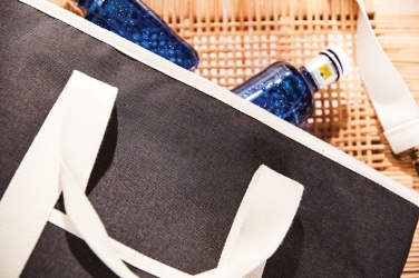 Logotrade mainoslahja ja liikelahja kuva: VINGA Sortino tote kylmälaukku