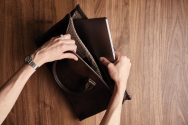 Logotrade mainoslahja ja liikelahja kuva: VINGA Hunton tietokonelaukku