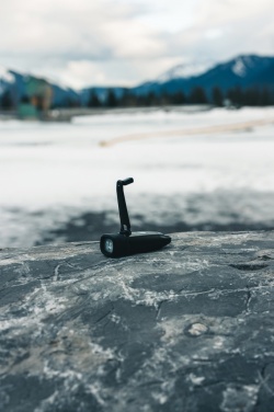 Logo trade liikelahjat tuotekuva: Lightwave USB-uudelleenladattava taskulamppu kammella