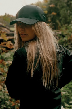 Logo trade mainoslahja ja liikelahja tuotekuva: Iqoniq Logan kevyt takki kierrätyspolyesteristä