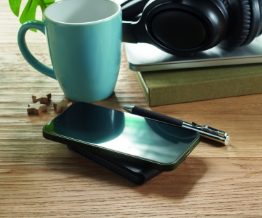 Logo trade mainoslahjat tuotekuva: Taitettava magneettilaturi 15W