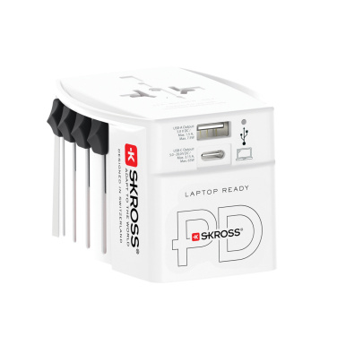 Logotrade mainostuote tuotekuva: SKROSS World Travel adapteri MUV 65W PD USB C -kaapelilla