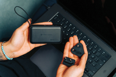 Logo trade liikelahjat tuotekuva: Urban Vitamin Eureka RCS 65 W hybridilaturi ja virtapankki