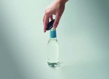 Logotrade firminės dovanos nuotrauka: Telefono laikiklis ir butelių atidarytuvas