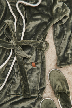 Logotrade logo dāvanas foto: VINGA Louis luksusa plīša GRS RPET halāts S-M izmērs