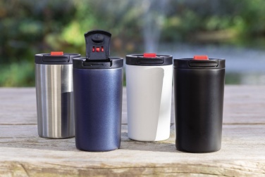 Logotrade korporatīvās dāvanas foto: Dubultās sienas vakuuma necaurlaidīga slēdzenes krūze 300ml