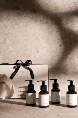 Logotrade korporatīvās dāvanas foto: VINGA x TGL ķermeņa un roku kopšanas dāvanu komplekts