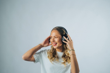 Лого трейд pекламные продукты фото: Urban Vitamin Cupertino RCS rplastic ANC наушники