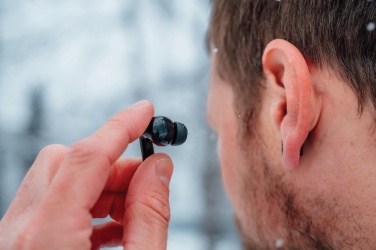 Лого трейд pекламные подарки фото: Наушники-вкладыши Skywave RCS из переработанного пластика с солнечной батареей