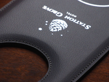 Логотрейд pекламные подарки картинка: Информационная бирка на дверь в гостинице 1960319